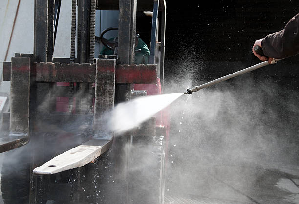 Best Roof Pressure Washing  in Bear Creek, AK